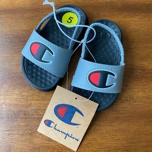 Toddler Champion Slides SZ 5T